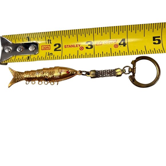 Vtg Articulated Body Fish Goldtone Keychain Koi Red Eyes Tin Jointed Wiggle - Picture 6 of 6